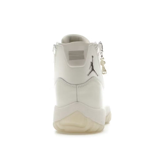 Jordan 11 Retro Pearl