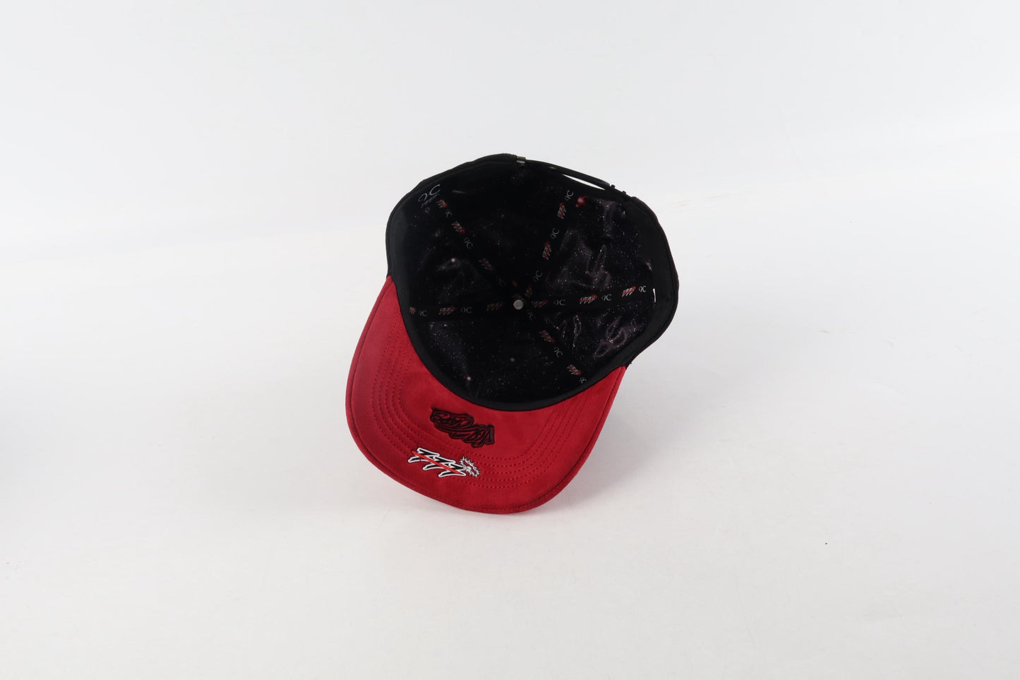 333 DESERTED X VQZ CAPS BLACK AND RED
