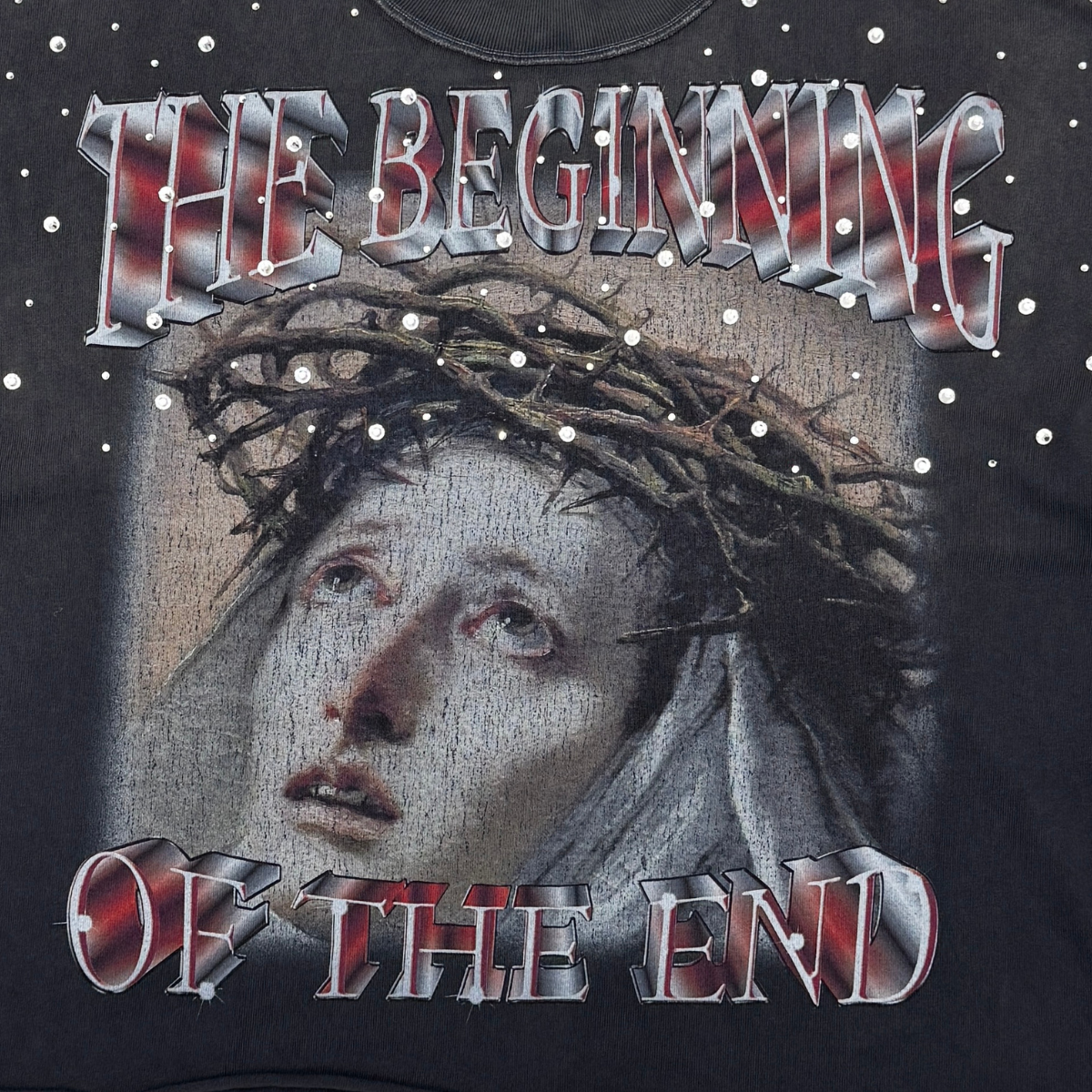 RARE PEACE WASHED HEAVY TEE W/ RHINESTO
