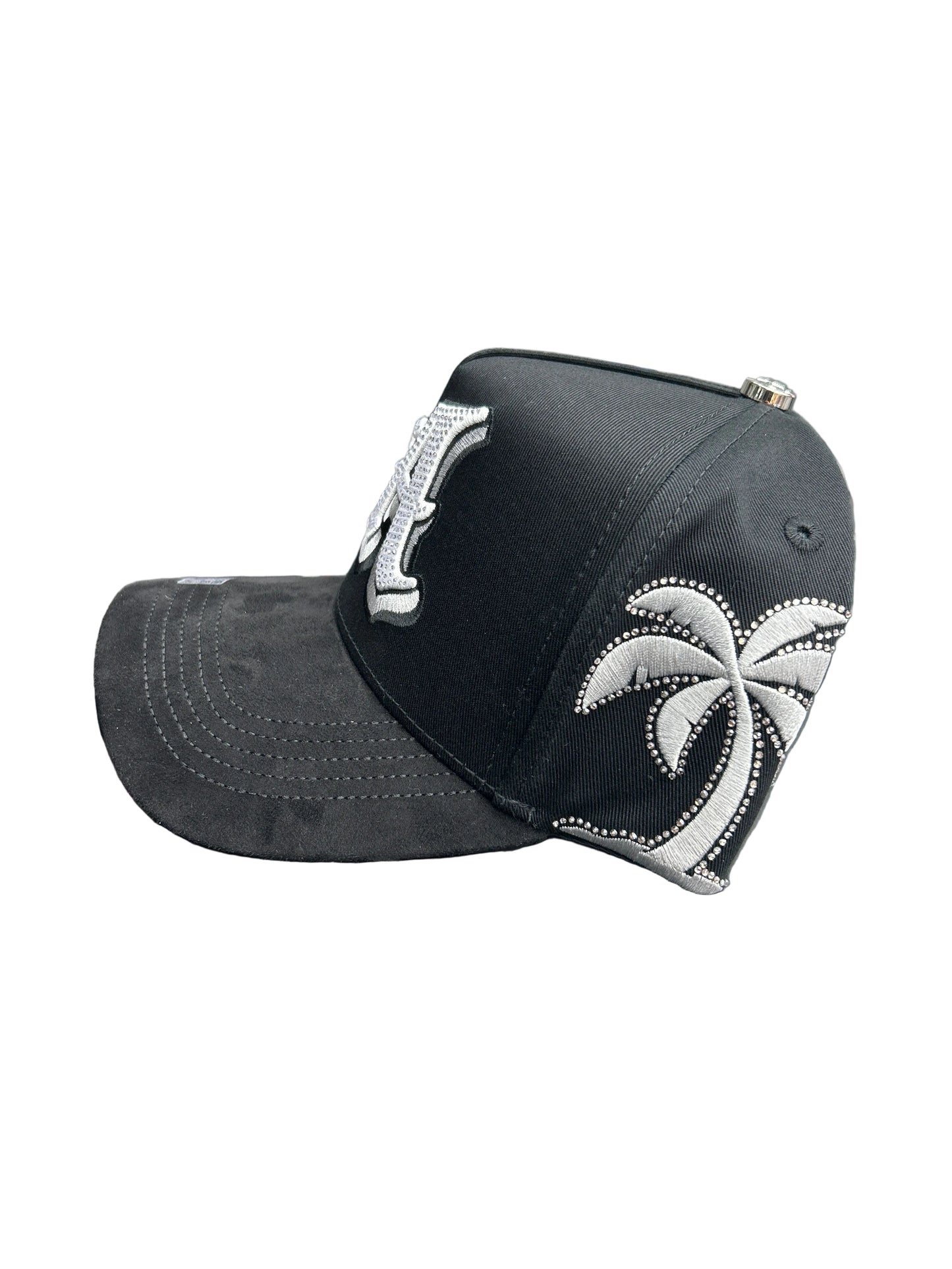 Caps  L-A BLACK