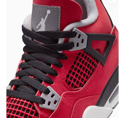 AIR JORDAN 4 RETRO (TORO BRAVO)