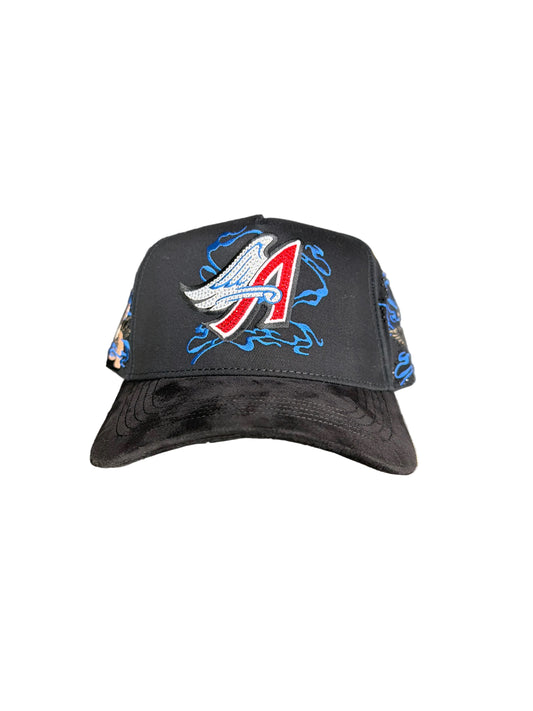 CAPS  A) BLACK  BLUE