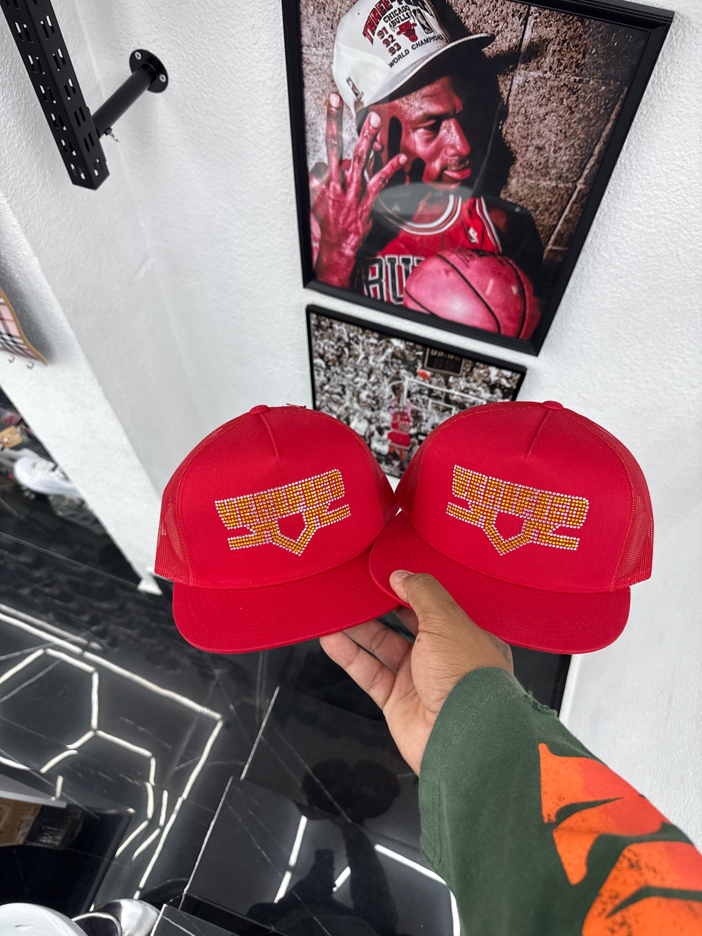 VERIFIED GORRA RED/YELLOW