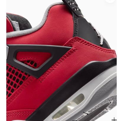 AIR JORDAN 4 RETRO (TORO BRAVO)