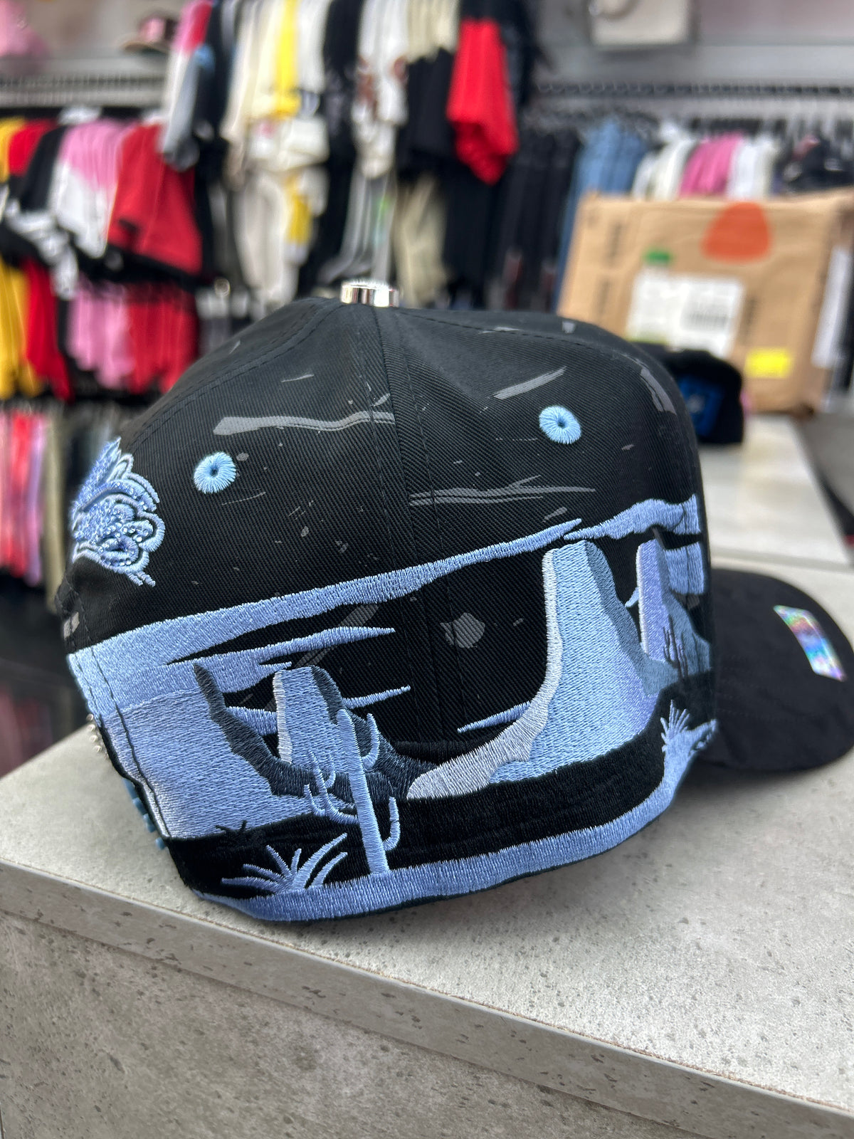 CAPS ARIZONA DIAMOND (BLACK)