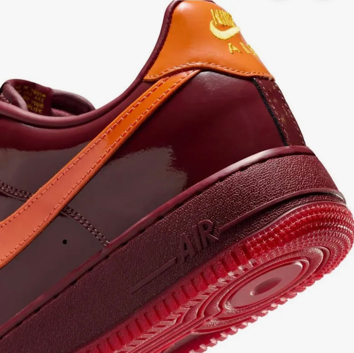 NIKE AIR FORCE 1 LOW PANTENT LEATHER