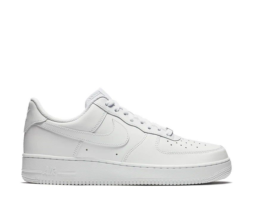 NIKE AIR FORCE 1 '07