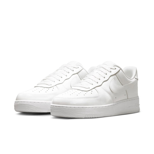 NIKE AIR FORCE 1 '07 PATENT LEATHER. WHIT